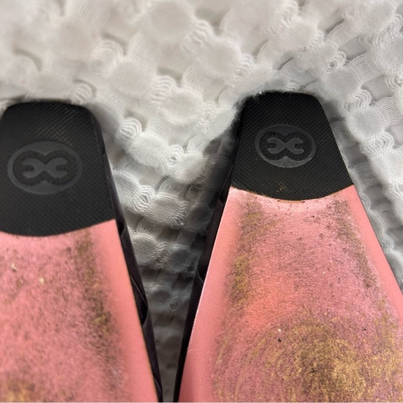 Escada Gray Croc Embossed Leather Pumps | Square Toe Italian Heels | Size 40 - Picture 10 of 11